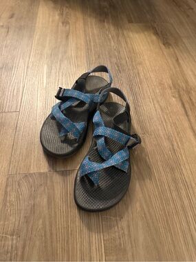 Chaco Women's Blue Patterned Adjustable Strap Sandals